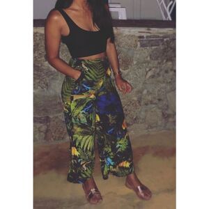 H&M High Waisted Wide Leg Cropped Tropical/Animal Print Pants